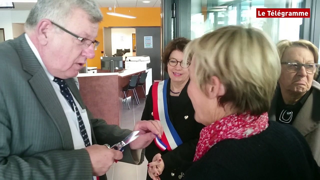 Morlaix. Christian Eckert inaugure le centre des impôts
