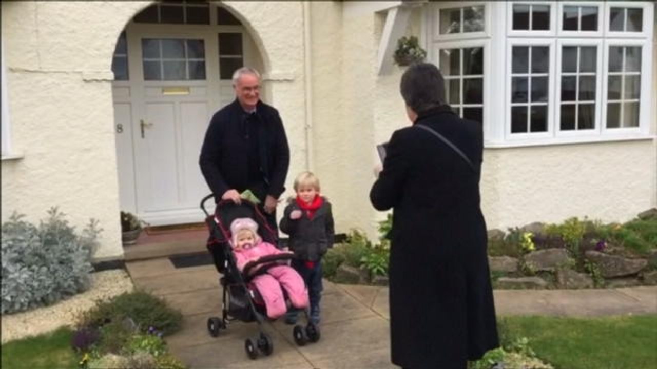 Ranieri leaves house after sacking