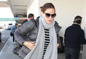 Jennifer Garner Rushes Through Airport As Divorce Moves Forward