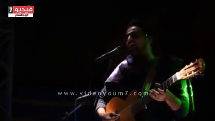 بالفيديو..عبد الله جوهر "كروان الأقصر" نجم الإنشاد الدينى معشوق شباب عاصمة السياحة..كون فريق "أكاسيا باند" الحائز على جا