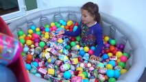 Сюрприз яйца гигантский бассейн, наполненный Киндер сюрприз игрушки Дисней яйца Машемс Fashems и автоматов