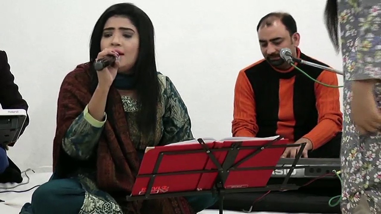 Okhay Painday Lambiyaaan Ne Rahwaan Ishq Diyaan by Areesha Ali Singer
