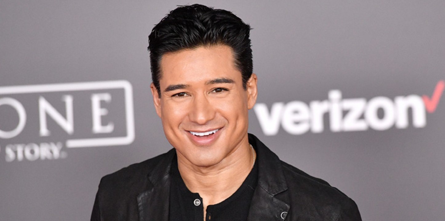 Mario Lopez Reveals His Plan For The Oscars!