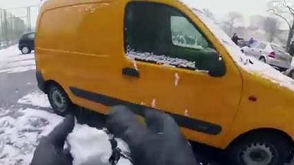 Police, Kids Have Epic Snowball Fight