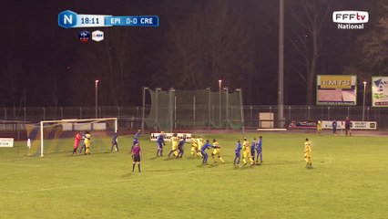 Corner dévié au premier poteau encore une fois