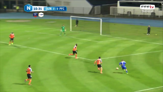 Très bon débordement d'Araujo mais bien repris par la défense Parisienne.