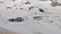 Le sable du sahara recouvre les pistes de ski Française