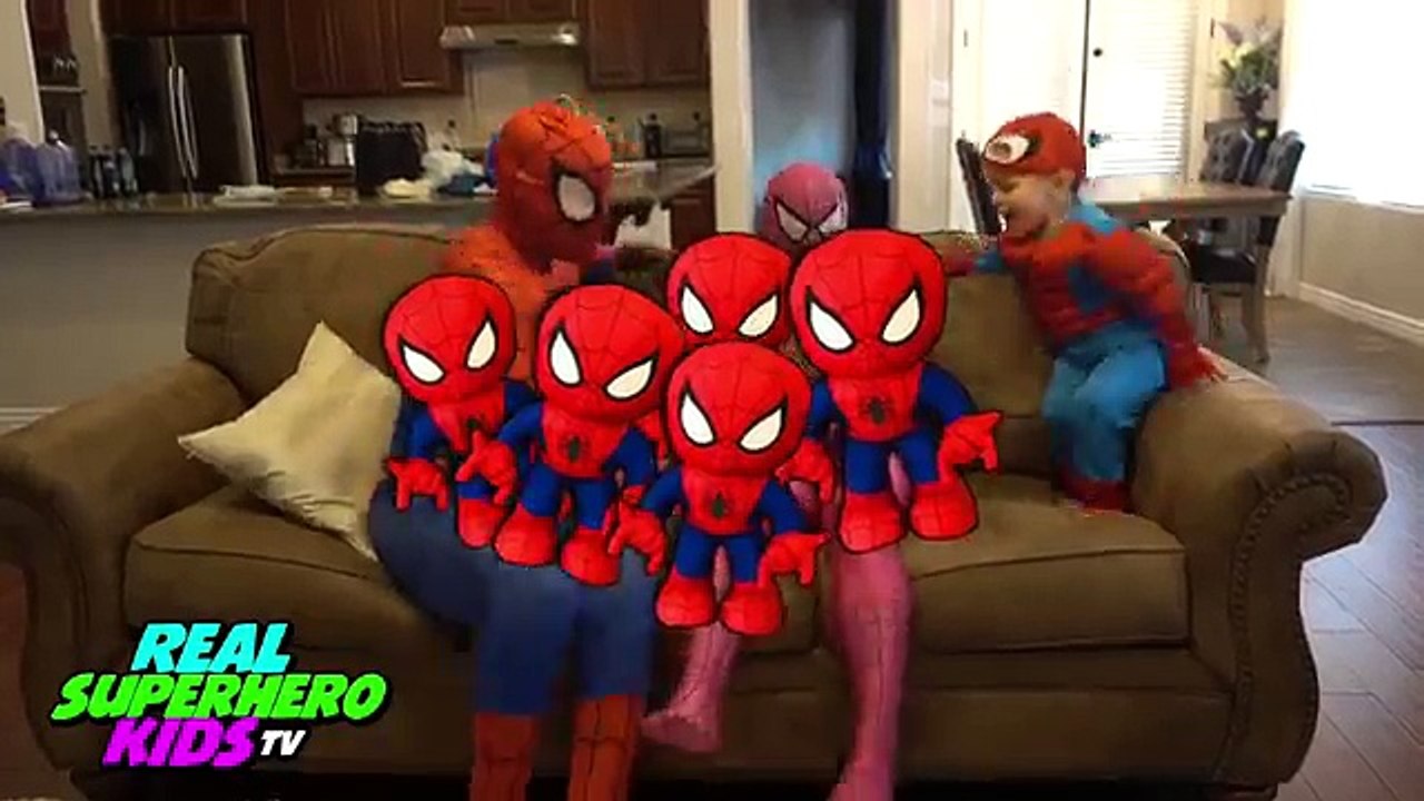 PREGNANT FROZEN ELSA vs PREGNANT PINK SPIDERGIRL Delivering TRIPLETS vs TWINS BABY SUPERHERO FUN!