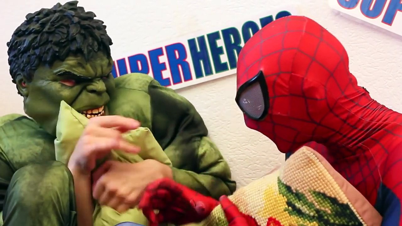 ★ Frozen Elsa vs Joker Elsa Has Muscles ★ Spiderman Spidergirl Hulk! Superhero Fun Animate