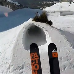Descente à ski completement folle!