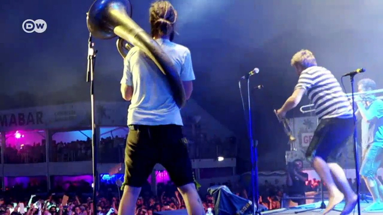 LaBrassBanda - 10 Jahre Blasmusik-Crossover | PopXport