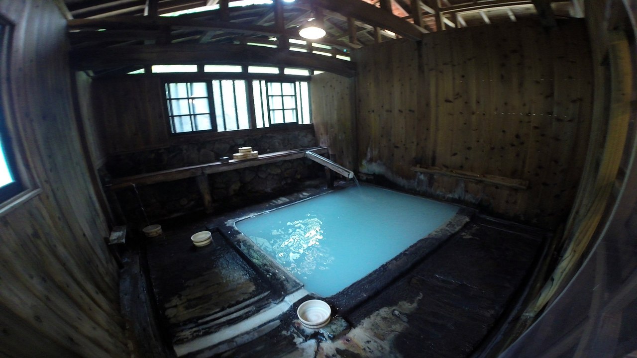 Nyuto onsen