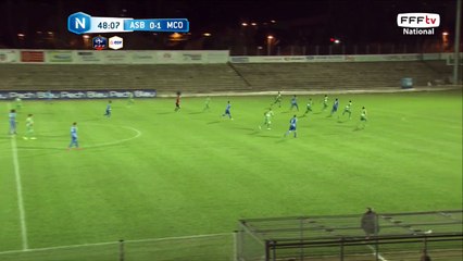 Coup franc, ça frôle le but !