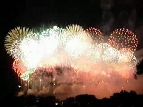 Feu d'artifice 14 juillet - Carcassonne