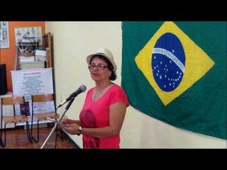 (1) Roseli Saboya declama no Café com Poesia - 88º Edição - 26-11-2016