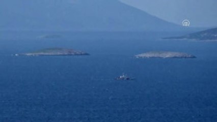 Kardak Kayalıklarında Devriye Faaliyetleri Sürüyor