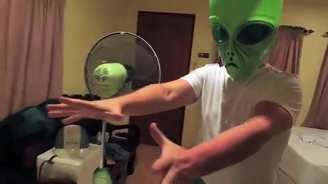 Spiderman vs Congelado Elsa vs Spiderman en la Vida Real Superhéroe de la Diversión en la Vida Real