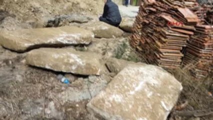 Sakarya Kanalizasyon Çalışmasında Roma Dönemine Ait Mezar Bulundu