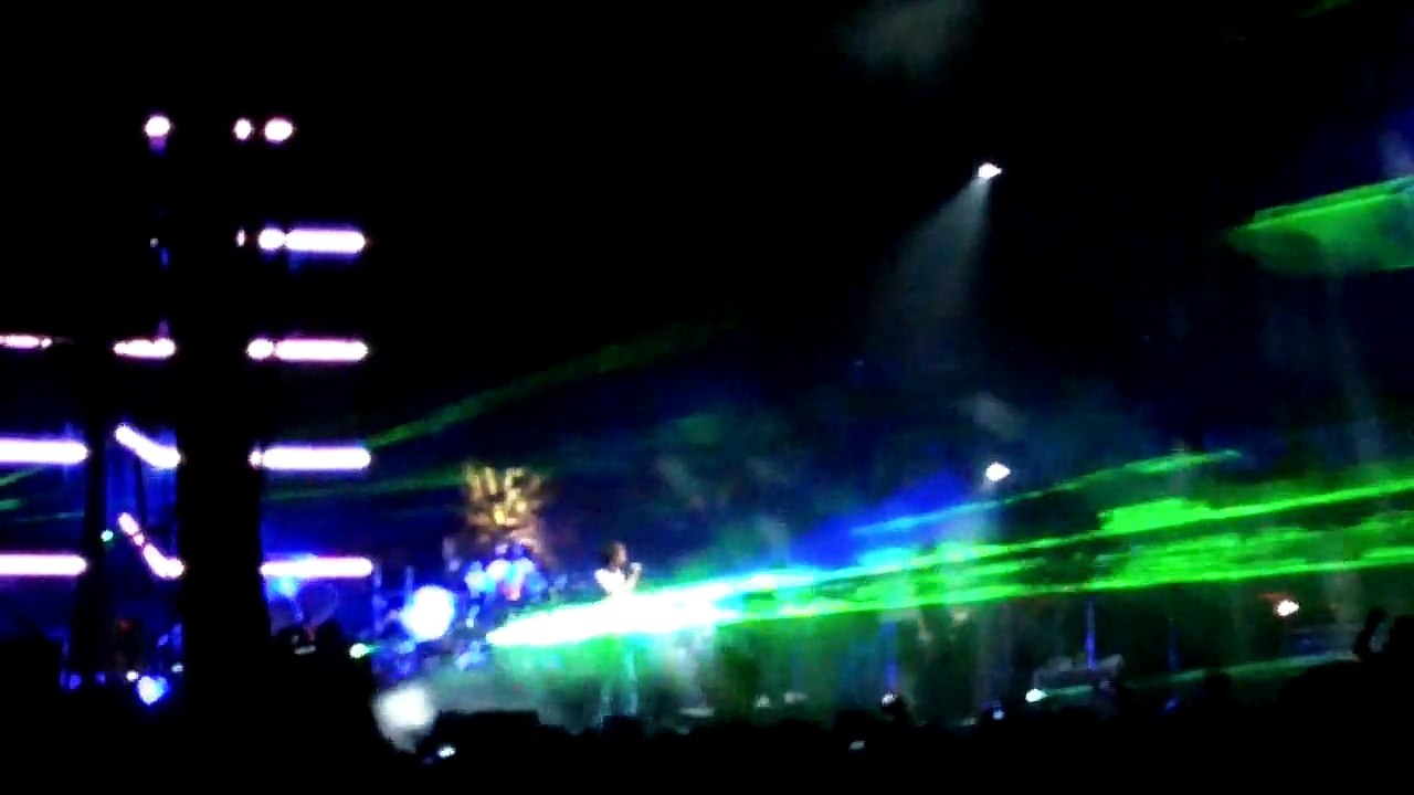 Muse - Undisclosed Desires - Coachella - 04/17/2010