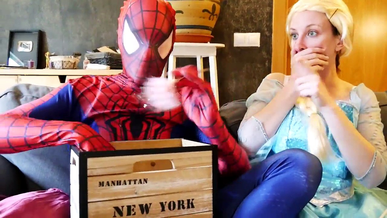 Frozen Elsa LOSES TOOTH w/ Spiderman Dentist in Real Life! Superhero ft Pink Spidergirl &