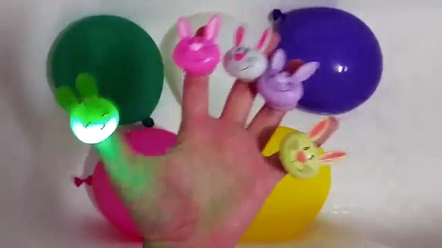 5 Giant wet Balloons Colors SpiderGirl - Learn Colours Balloon Finger Family Nursery Compi
