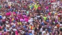 Milhares de foliões tomam as ruas do Rio