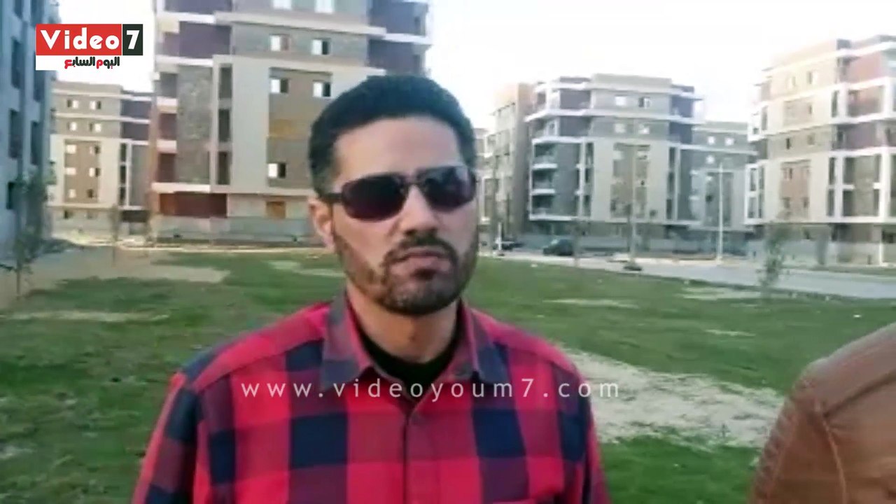 بالفيديو.. إستياء حاجزو مشروع "دار مصر" فى دمياط بسبب العيوب الإنشائية