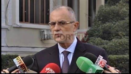 Report TV - Vettingu, Vasili: Të fitojmë kohën e  humbur, lajm i mirë për integrimin