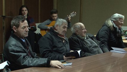 Télécharger la video: Promovohet Libri ''Unë Symbyllur Jam'' nga poeti Ali Tahiri - Lajme