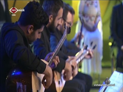 BEDİA AKARTÜRK ANAM AĞLAR BAŞUCUMDA OTURUR