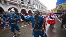 Música, baile y cantos deleitan a los bolivianos en el Carnaval de Oruro