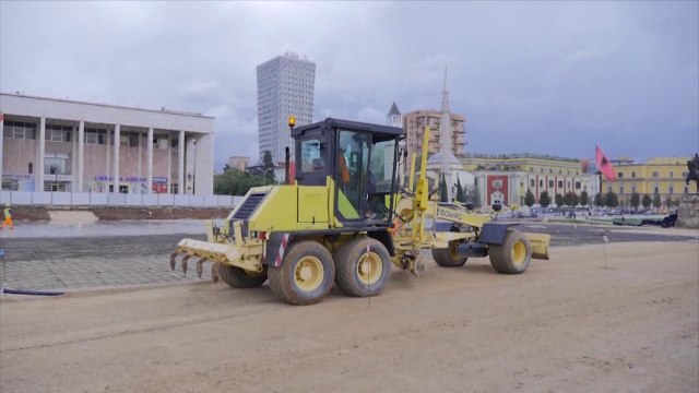 Report TV - Miratohet plani urbanistik i Tiranës, opozita voton kundër