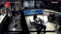 Momenti i arrestimit të “grabitësit të kazinove”