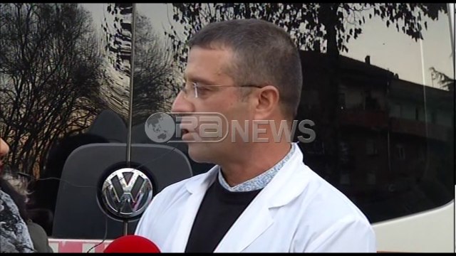 Ora News - Shërbimi i Urgjencës në gatishmëri, dy ambulanca te “Nënë Tereza”