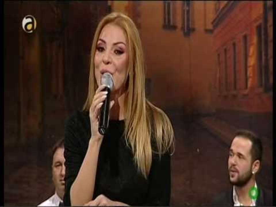 Elena Velevska - Po drum odam majce