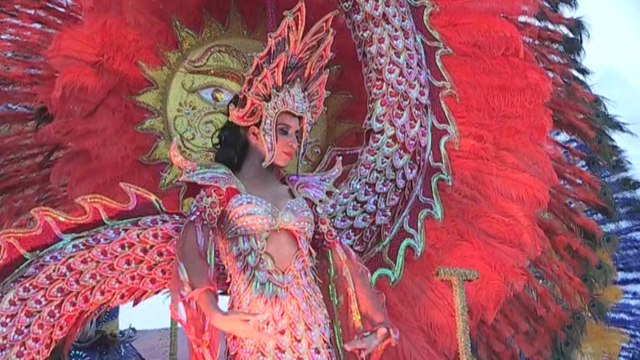 Panamá exhibe las tradiciones de su carnaval en todos los rincones del país