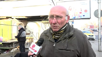 Kartelat elektronike, qytetarët presin në radhë të gjata