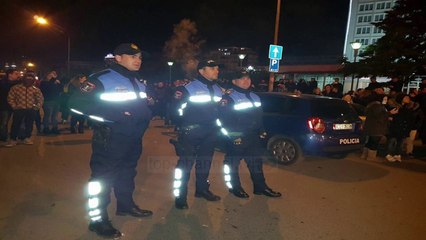 Çako inspekton gatishmërinë në komisariate - Top Channel Albania - News - Lajme