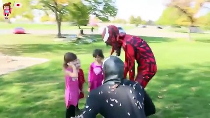 Spiderman vs Venom vs Deadpool En la Vida Real | Superhéroe de la Batalla!
