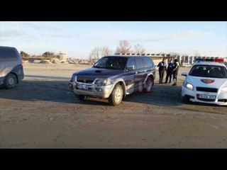 Report TV - Vlorë, gjendet një makinë në det s'dihet nëse ka persona brenda