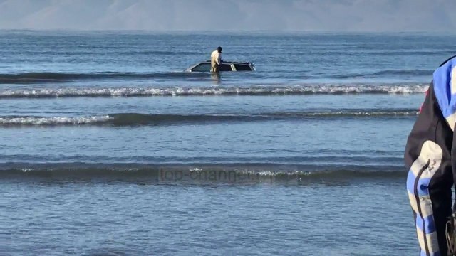 Pa Koment - Vlorë, gjendet një makinë në det - Top Channel Albania - News - Lajme