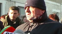 Report TV - Fier, 3 muaj pa paga, protestojnë punonjësit e rafinerisë së naftës