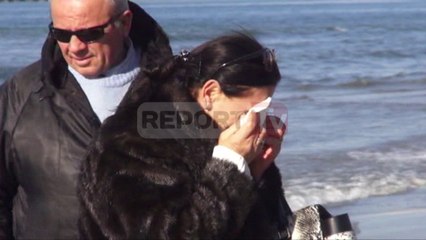 Report TV - Tragjedia e 9 janarit në Vlorë familjarët homazhe: Presim drejtësi