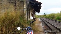 Uma noite na estaçao ferroviaria abandonada