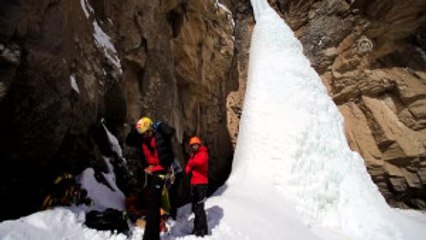 Buzul Şelalesine Tırmanış