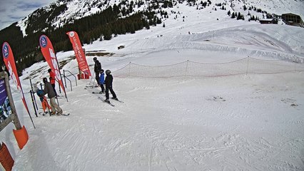 MERIBEL SLALOM 20170223 Albin 9a et Bert en snowboard