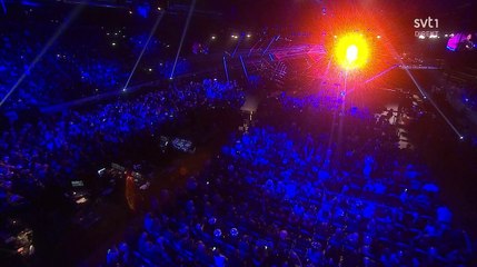 4.01 Jon Henrik Fjällgren feat. Aninia - En värld full av strider (Eatneme gusnie jeenh dåaroeh) REPRISE (Mic Only)