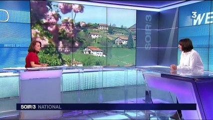 Culture : Anne Etchegoyen à l'Olympia pour chanter "Compostelle"