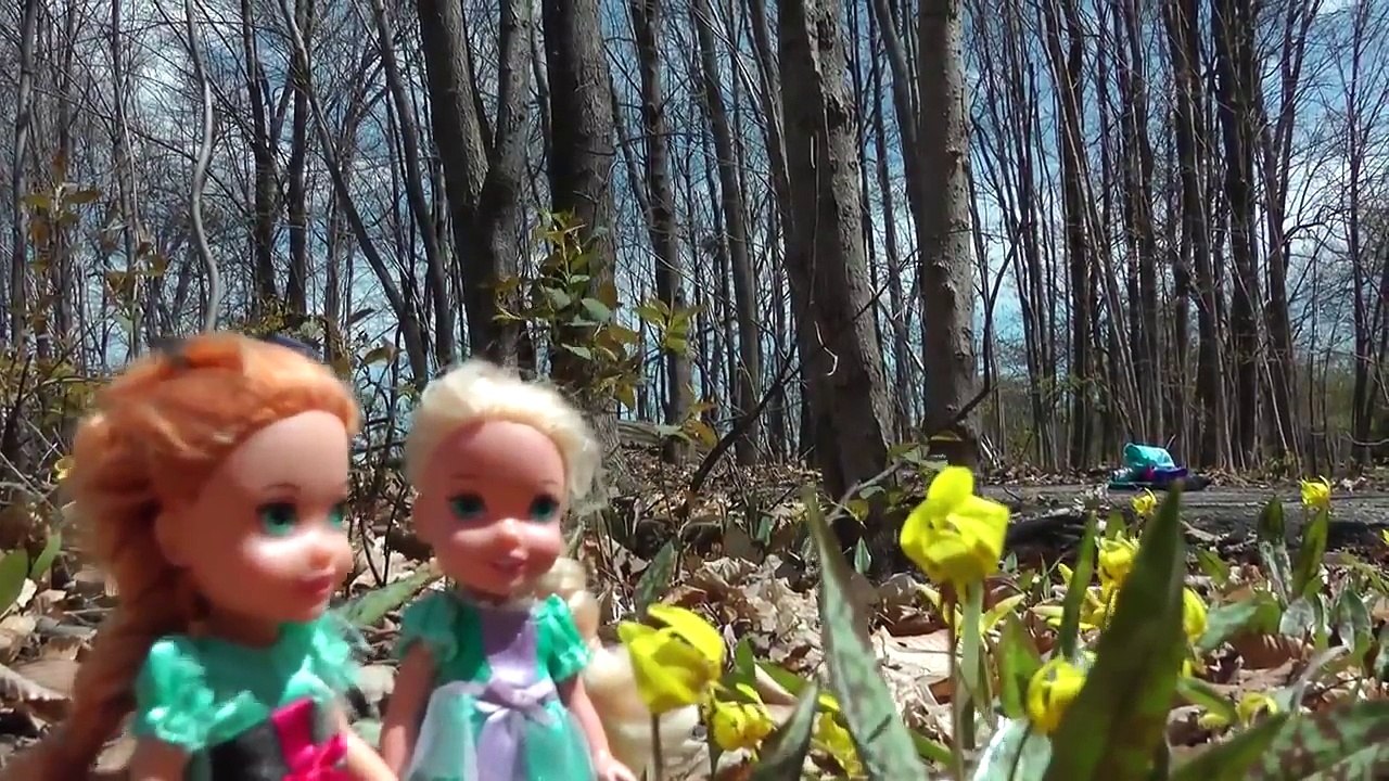 PART 1 MALEFICENT wants to ELSA and ANNA toddlers ! Kristoff helps Will he succeed
