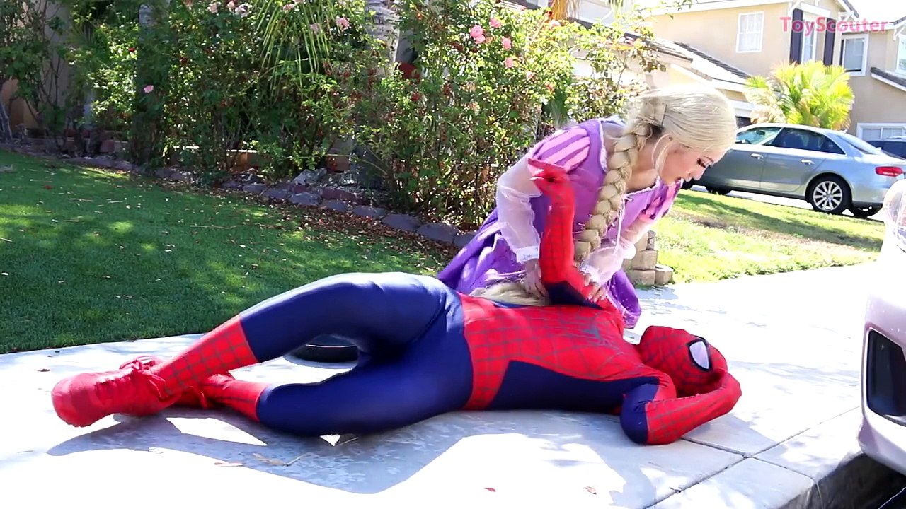 Snow White Loses Her Arms! w/ Spiderman, Venom, Rocky and the Paw Patrol Team